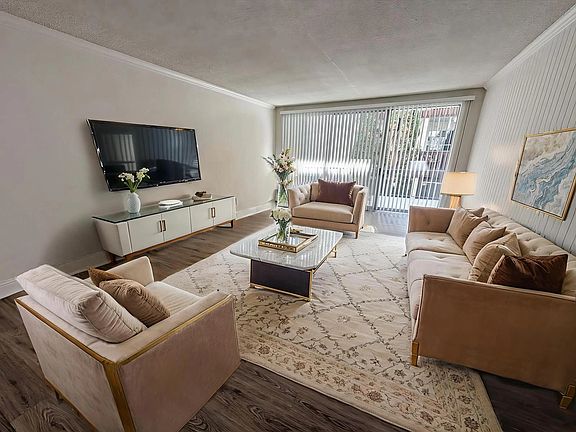 2nd image of 6100 Buckingham Pkwy Unit 306
