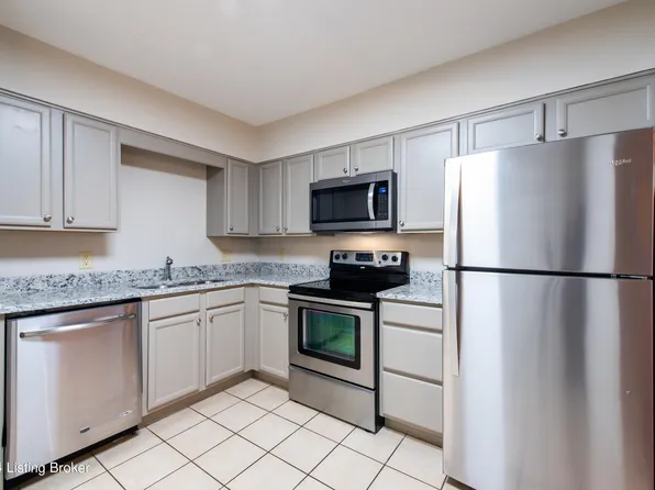 1509 La Fontenay Ct, Louisville, KY 40223