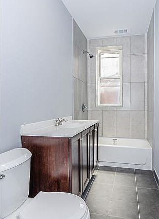 4th image of 6847 S East End Ave APT 3