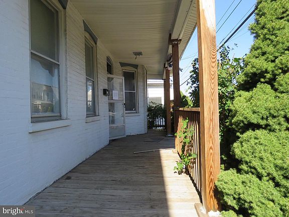 3rd image of 329 S Burhans Blvd