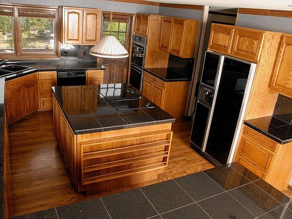 Solid oak kitchen