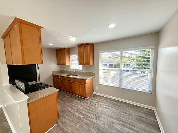 3rd image of 7138 Westview Pl #C
