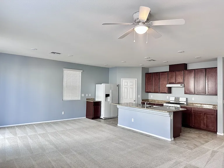 5758 Mia Skye St — Photo 7