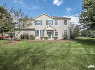 2167 Gallant Fox Cir #2167, Montgomery, IL 60538