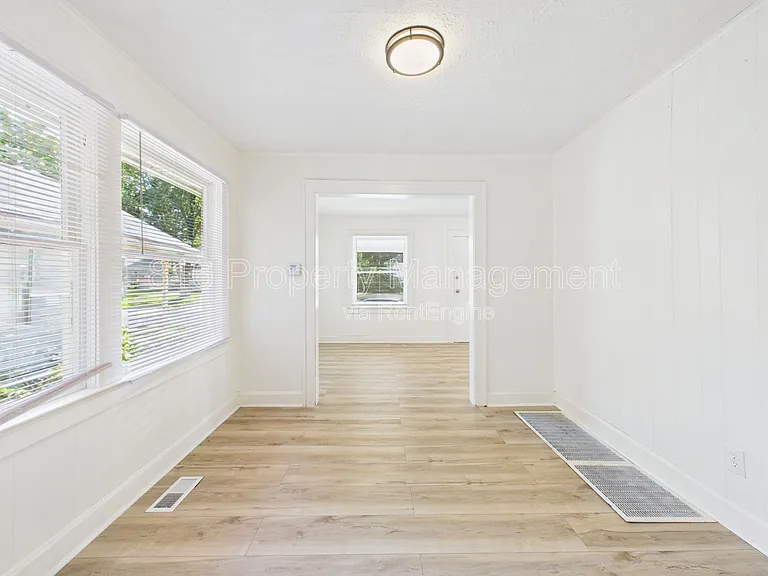 7131 Olive St — Photo 6
