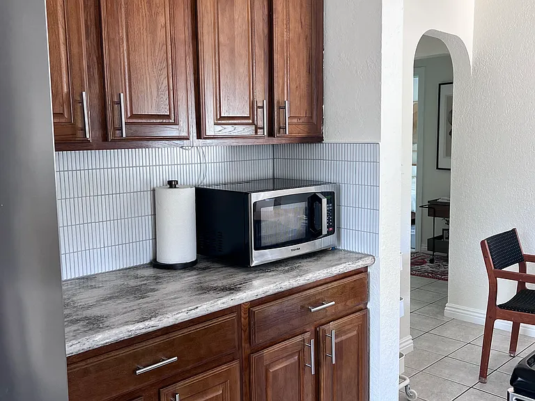 506 Chippewa St — Photo 13
