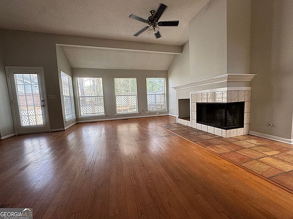 2nd image of 2220 Goodwood Blvd SE