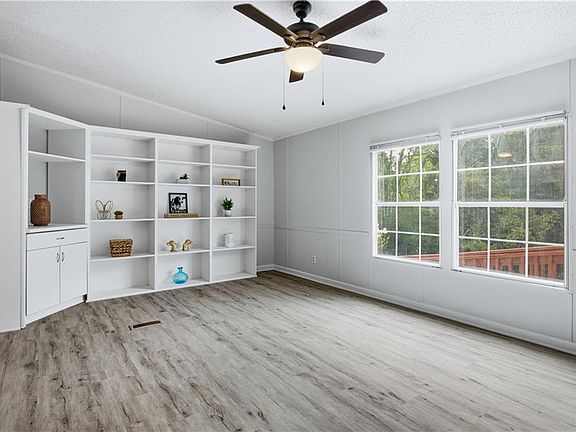 5th image of 320 Durable Dr