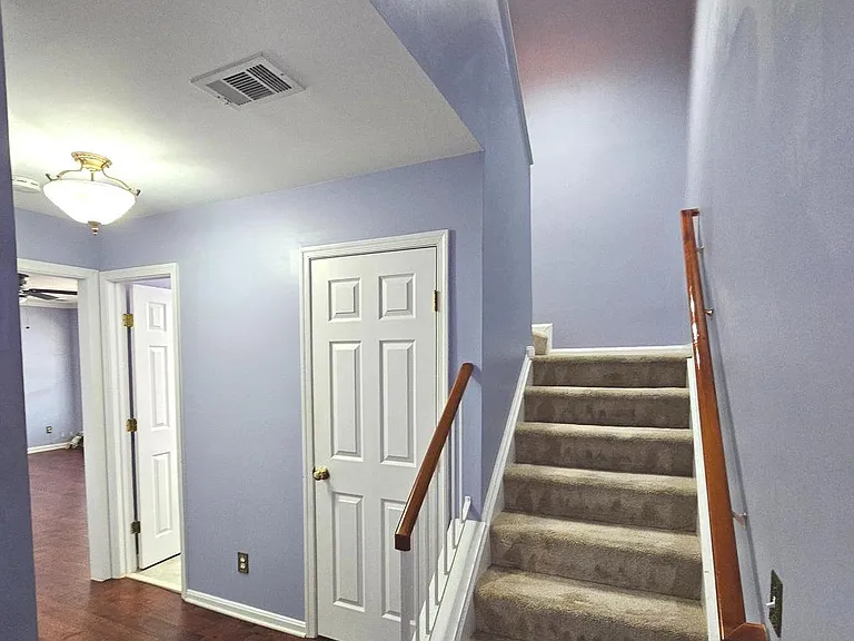 8202 Catbird Cir #202 — Photo 12