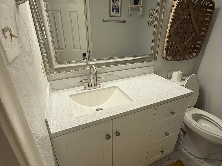 2430 Lakeview Cir — Photo 17