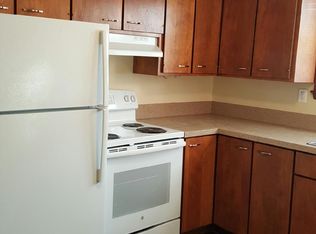 676 11th Ave SW APT 3, Valley City, ND 58072