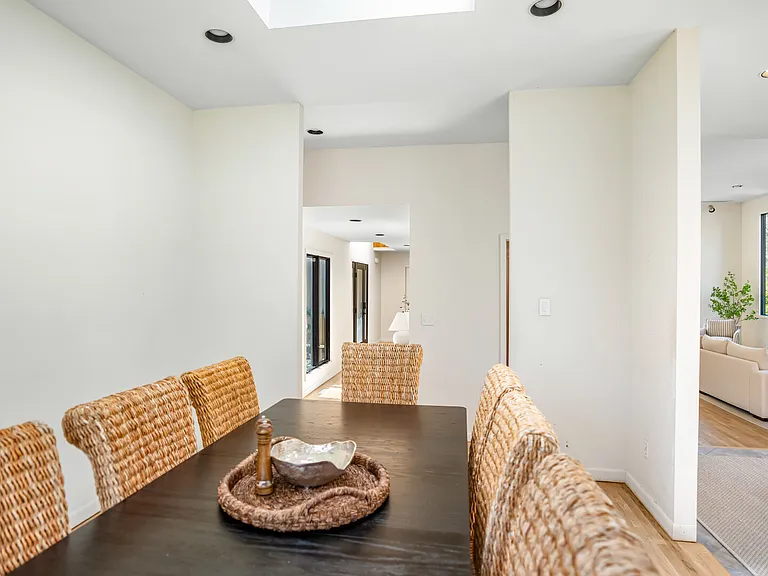 37 Bay Woods Dr — Photo 12