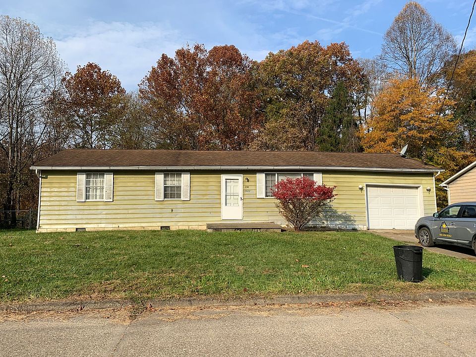 1st image of 1622 E Poplar St