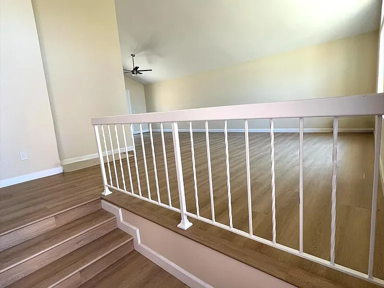 2283 Base Line Rd — Photo 15