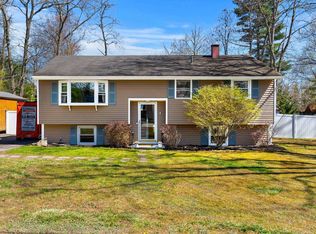 15 Bradford Drive, Merrimack, NH 03054