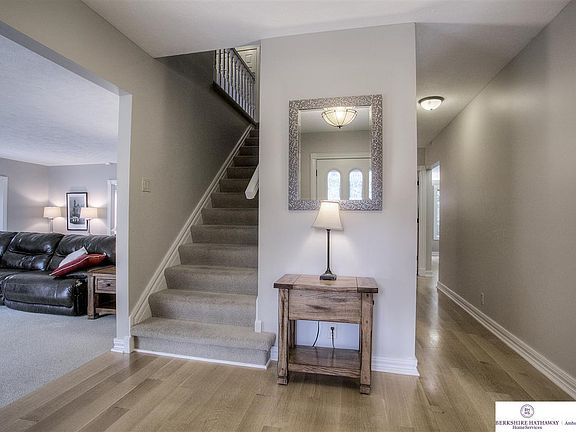 4th image of 6204 Underwood Ave