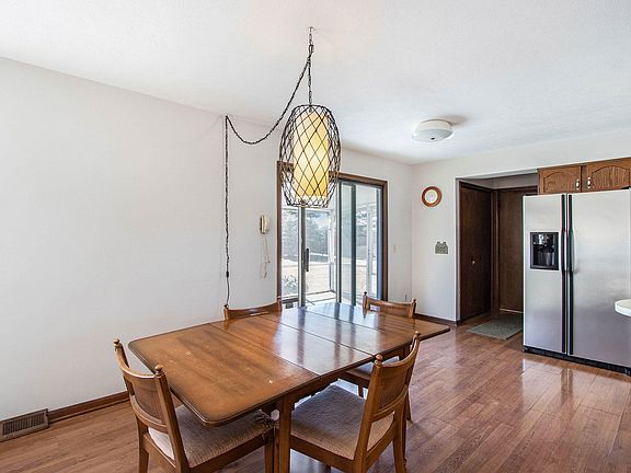 5th image of 2748 Brisam St NE