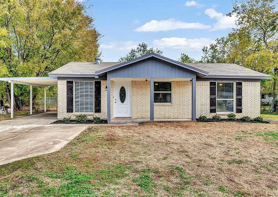 1st image of 828 Camino Dr