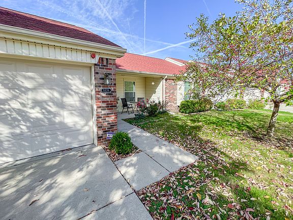 3rd image of 5526 Kerns Ln