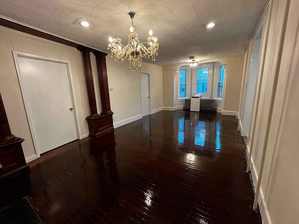 1st image of 229 E Main St