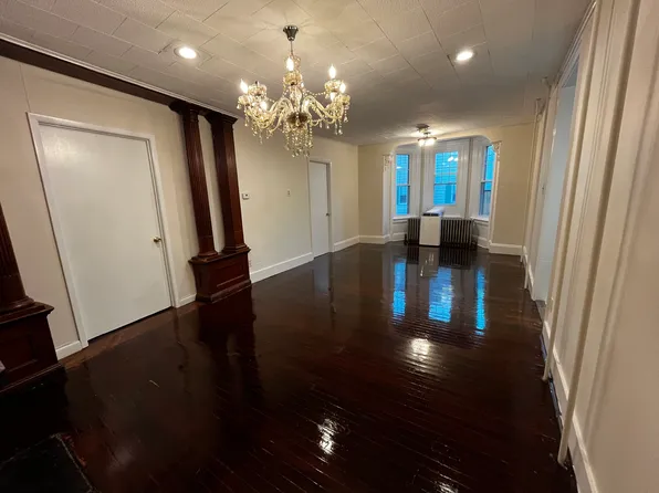 229 E Main St, Bath, PA 18014