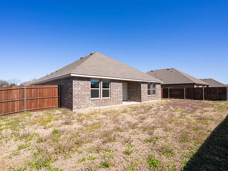 1833 Pecan Valley Dr — Photo 28