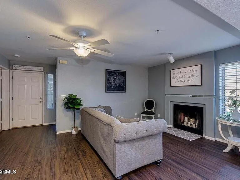 1333 E Morten Ave #140 — Photo 4