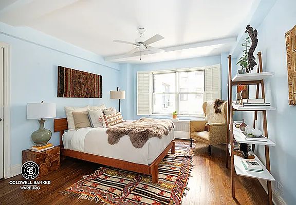 5th image of 424 E 52nd St APT 8G