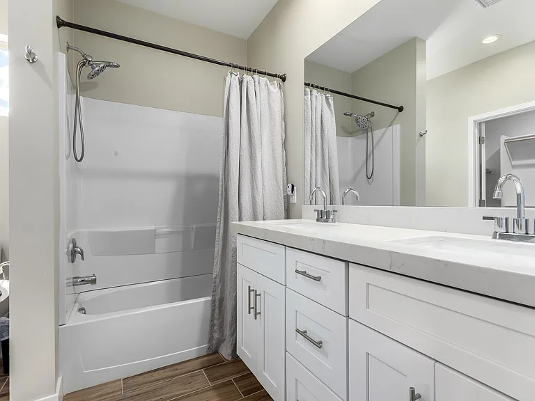 8944 W Century Dr — Photo 12
