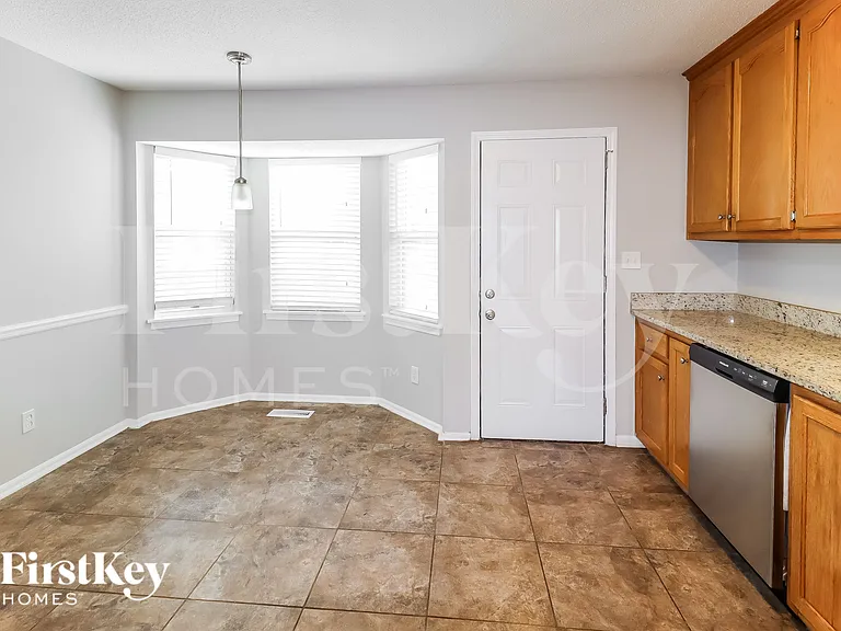 601 Carson Crest Cir — Photo 6