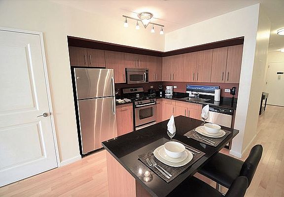 3rd image of 20 West St APT 5D