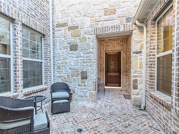 2nd image of 2151 Waterrock Dr