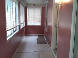 551 W Waggoner St, Decatur, IL 62526