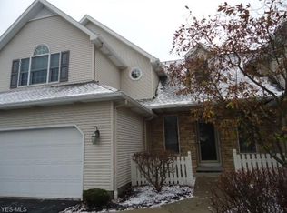 31 Fieldstone #B, Poland, OH 44514