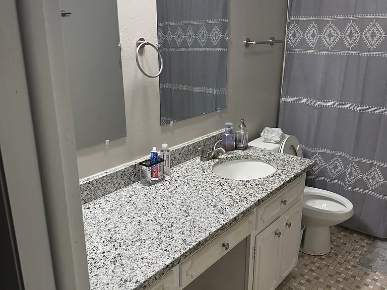 Hillwood Cir — Photo 4