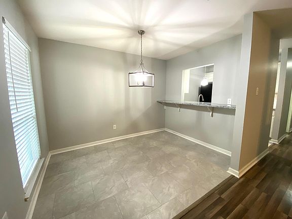 5th image of 37288 Northwood Aly #B