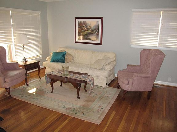 3rd image of 3018 Boaires Ln