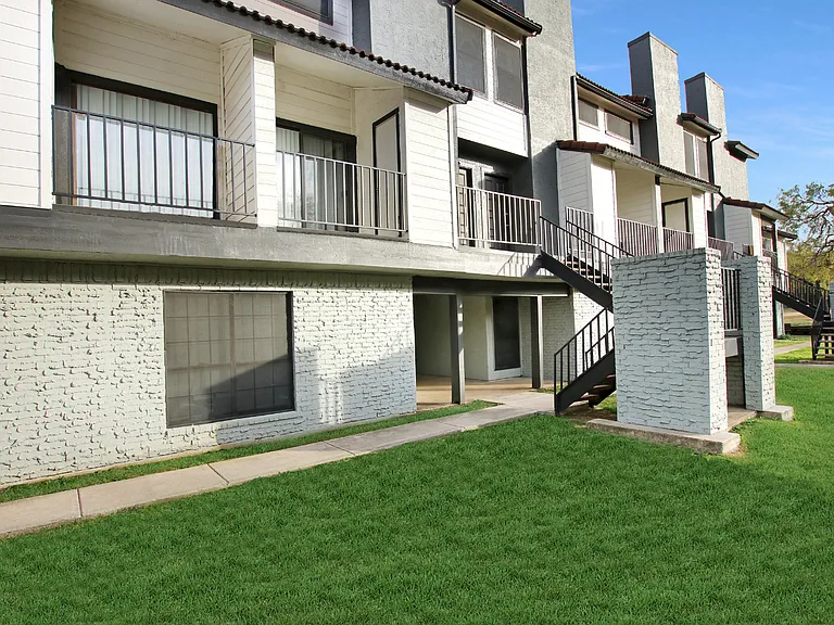 Fiona Apartment Homes — Photo 17
