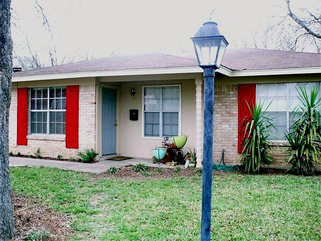 1st image of 812 Emerald Wood Dr