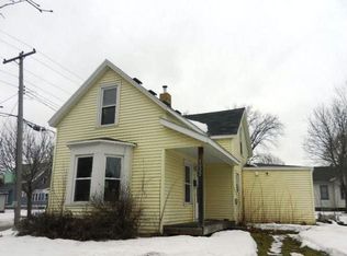 1022 Trott Ave SW, Willmar, MN 56201