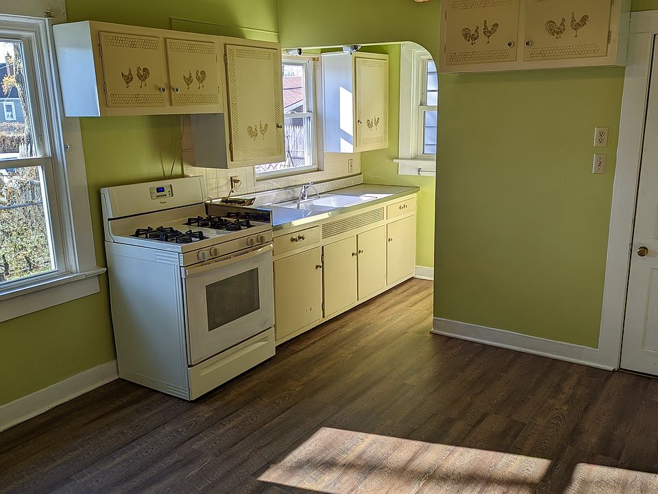 2nd image of 645 5th St