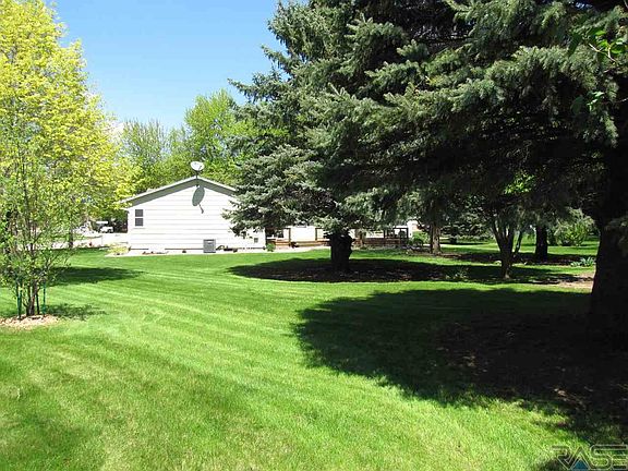 5th image of 802 Blue Water Cir
