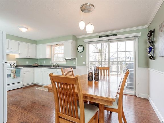 5th image of 1736 Birchwood Dr