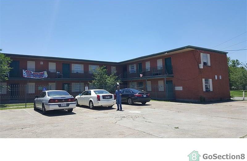 1st image of 1400 Virgil St