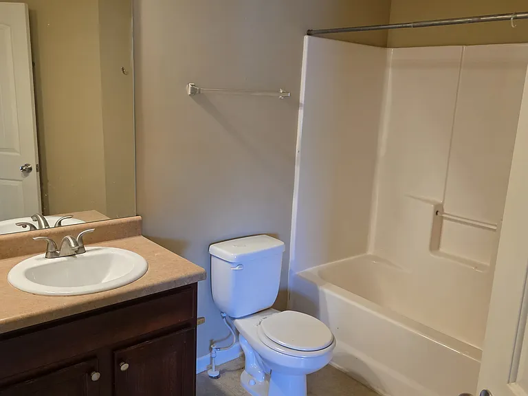 2nd floor full bath