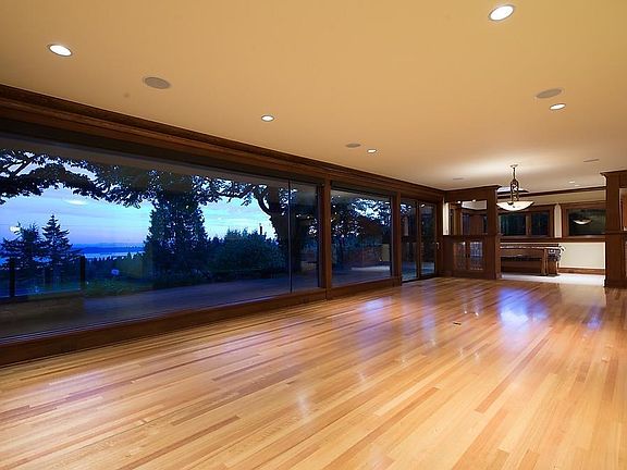 2nd image of 870 King Georges Way