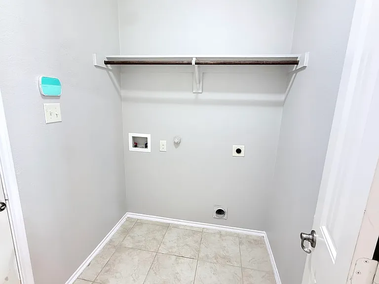 516 Rustic Oak Ln — Photo 34