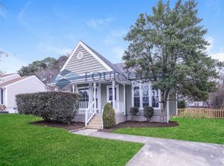 207 Grand Helton Ct, Apex, NC 27502