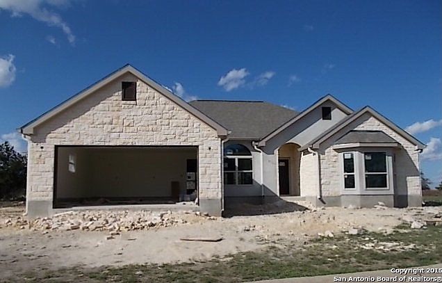 1st image of 500 Sumack Dr W
