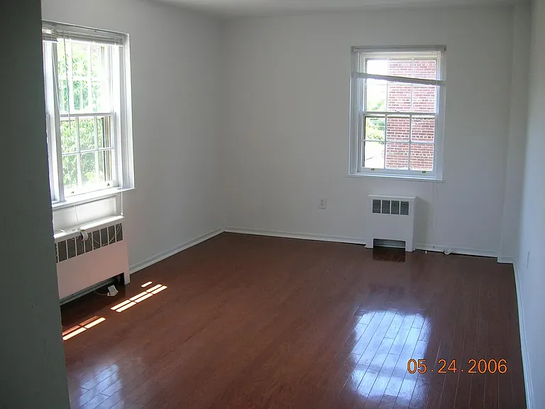734 N Terrace St — Photo 9